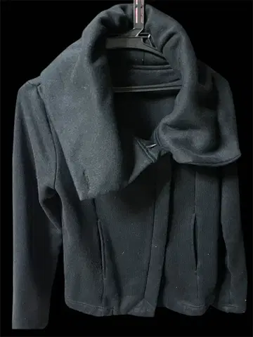 [ 한 점만! ] Estilo Brano 블랙 자켓