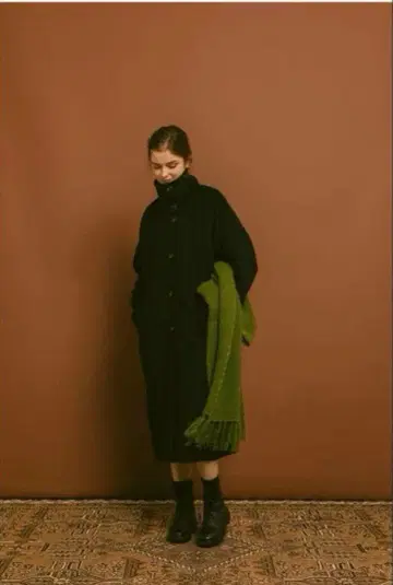 pinue 스탠드 카라 롱 코트 블랙