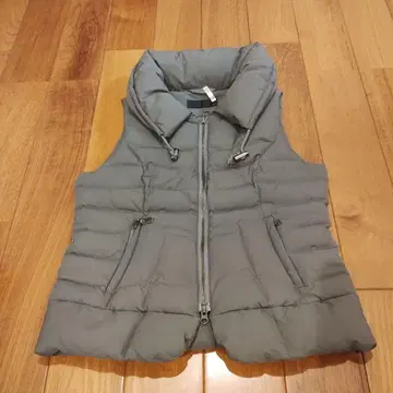 BEATING HEART 카키 다운 베스트