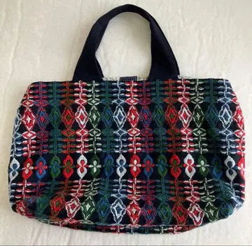 미나 페르호넨 petal flame 파니니백