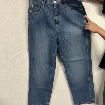 KOMANI 다크 블루 스트레이트 데님