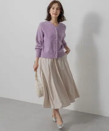 쿠미쿄쿠 바운딩 셔팅 스커트 아이보리 사이즈 2