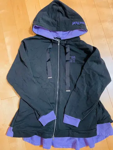 TABOO NIGHT XXXX 프릴 후드티 미카제 아이