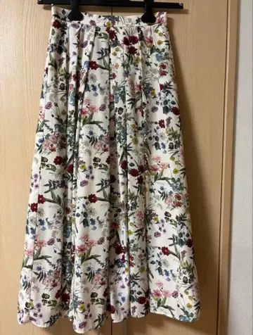 NOISE MAKER/노이즈 메이커*보태니컬 무늬 스커트