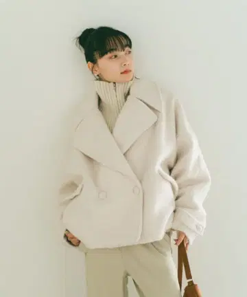 VANNIE U 부클 빅 칼라 코트 아이보리