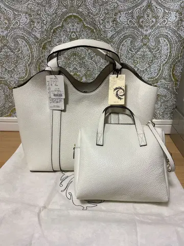 전시품 PRA 화이트 가죽 토트백 세트