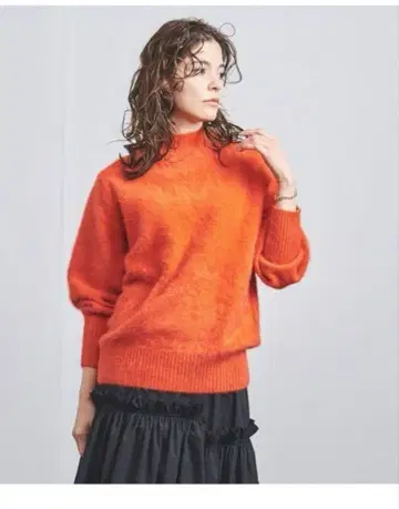 UNITED ARROWS 폭스 캐시미어 오렌지 하이넥 스웨터