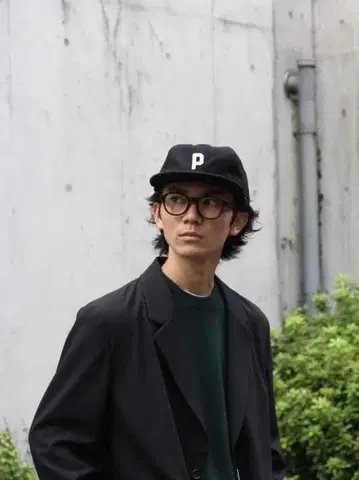 블랙 P 자수 야구 모자