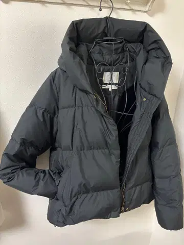 [거의 미사용] grove 숏 다운 유럽산 다운 블랙 코디하기 쉬운