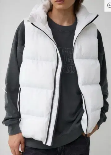 AZUL by MOUSSY 충전솜 다운 베스트 화이트 후드 탈부착 가능