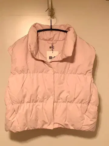 새상품! 유니클로 C 다운 크롭 베스트 핑크 M