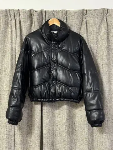 ZARA 인조 가죽 다운 자켓 S 사이즈