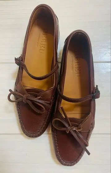 HEREU 브라운 로퍼 37