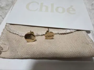 끌로에 원형 스터드 귀걸이 양쪽 귀용 중고품