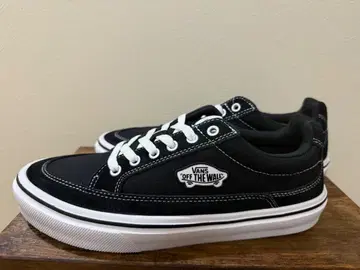 vans 스니커즈 Black/White v3938