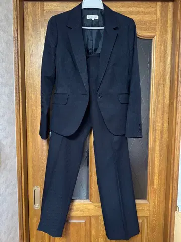 CLOSSHI 네이비 스트라이프 수트 셋업 1