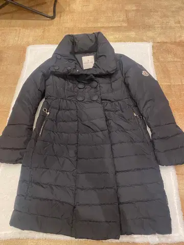 MONCLER 블랙 다운 자켓