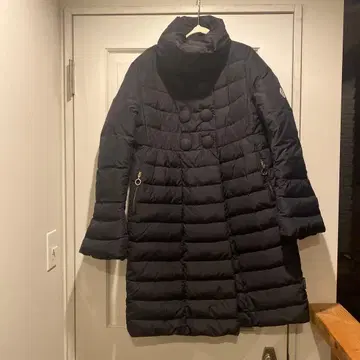 MONCLER 블랙 다운 자켓
