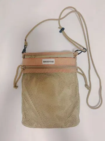 BRIEFING DEAN & DELUCA 사코슈 베이지 백