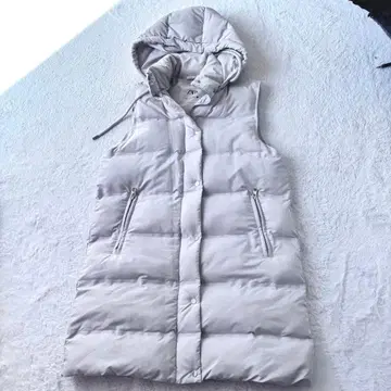 새상품급 ZARA 후드 부착 라이트 베이지 롱 베스트 충전솜 M