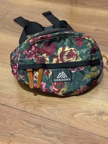 Gregory 숄더백 웨이스트백 가든 태피스트리