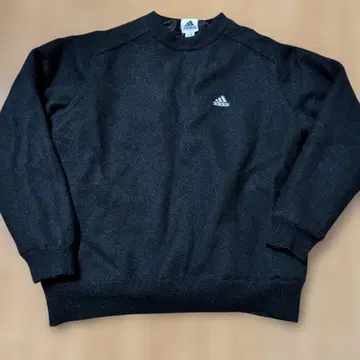 adidas 블랙 스웨터 L 사이즈