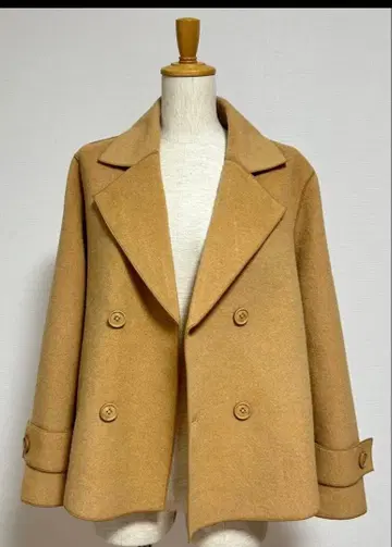 새상품 카멜 더블 브레스트 울 코트 L 사이즈