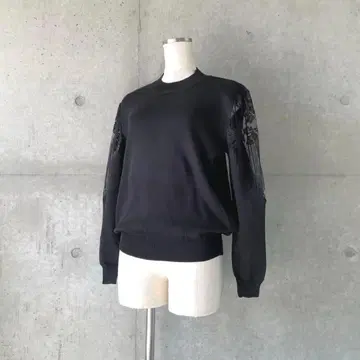 택 포함 새상품 소매 부분 레이스 하이넥 니트 풀오버 블랙 M