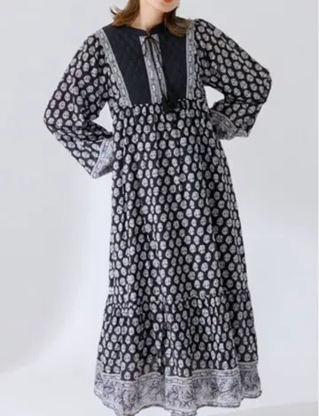 어반 리서치 서니 레이블 긴팔 원피스