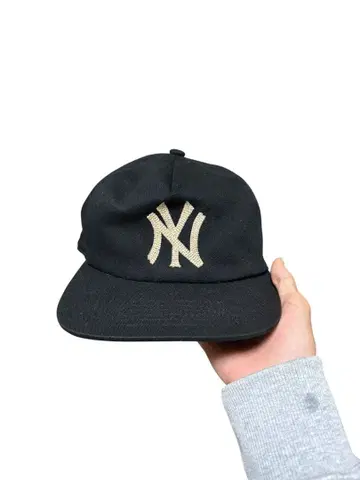 Monday suck 캡 블랙 먼데이 서크