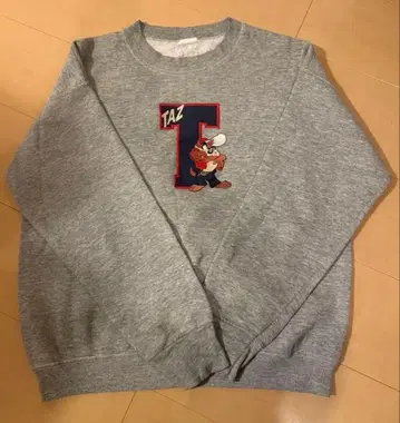 Taz (LOONEY TUNES) 자수 그레이 맨투맨