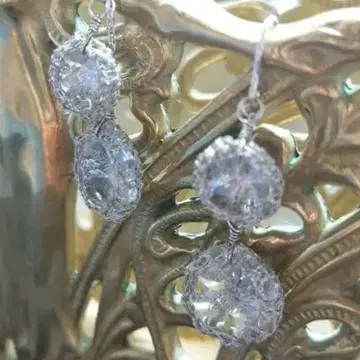 크리스탈풍 댕글 귀걸이