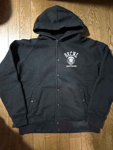 백 채널 CAMBER 후드티