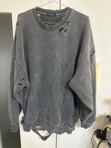 데미지 가공 오버 사이즈 맨투맨 / 그레이 / NAUTICA