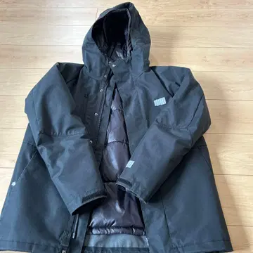 OGAWA 후드 부착 마운틴 후드티 블랙