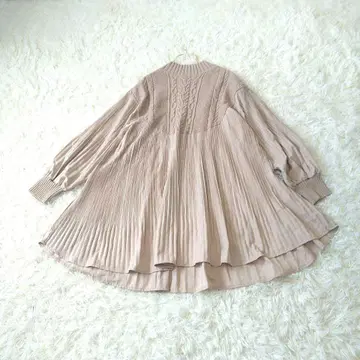 케이블 니트 플리츠 절개 플레어 긴팔 튜닉 M 도킹 베이지