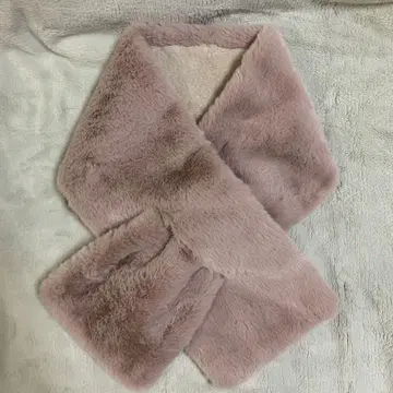 핑크 퍼 머플러