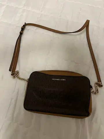 주말 세일 중 MICHAEL KORS 숄더백 브라운/베이지