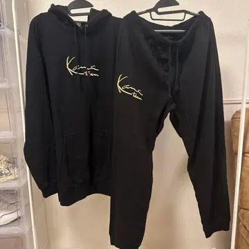 새상품급 KARLKANI 칼카니 셋업