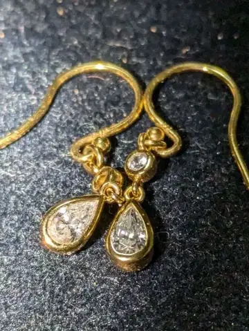 골드 드롭형 귀걸이 크리스탈 포함