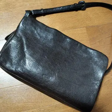 genio 다크 브라운 가죽 숄더백 새상품급