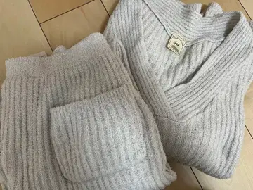 젤라또피케 상하의 세트