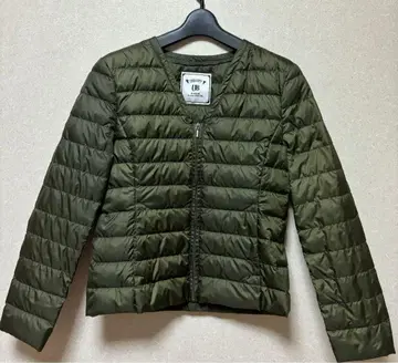 올리브색 다운 자켓 숏 기장