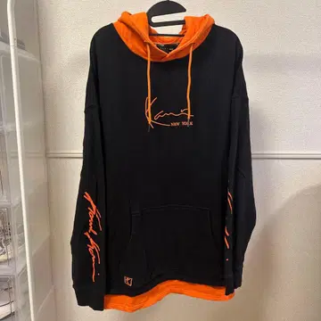 KARLKANI 칼카니 후드티