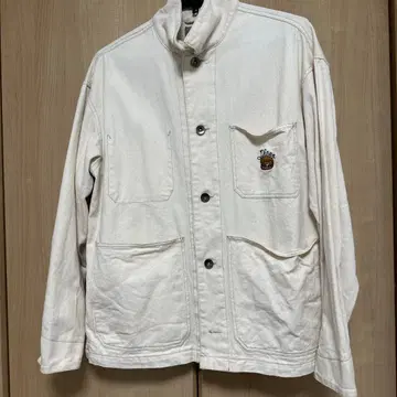 화이트 버튼 자켓
