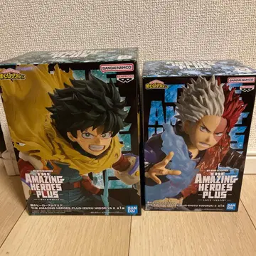 THE AMAZING HEROES PLUS 2체 세트