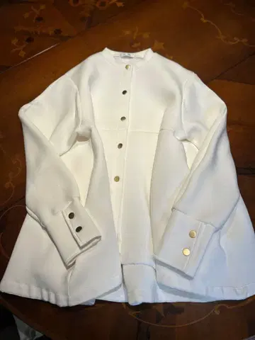 MYINE 화이트 긴팔 가디건