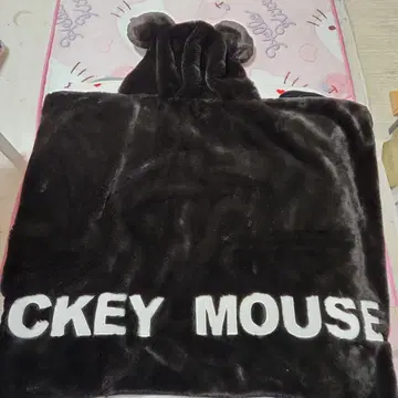 미키마우스 귀달린 플리스 담요 4way 담요