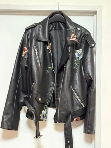 꽃무늬 자수 싱글 라이더 자켓