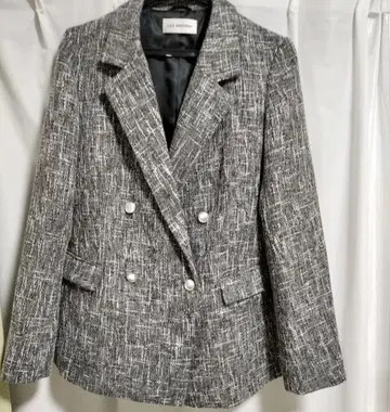 릴리 브라운 테일러 자켓